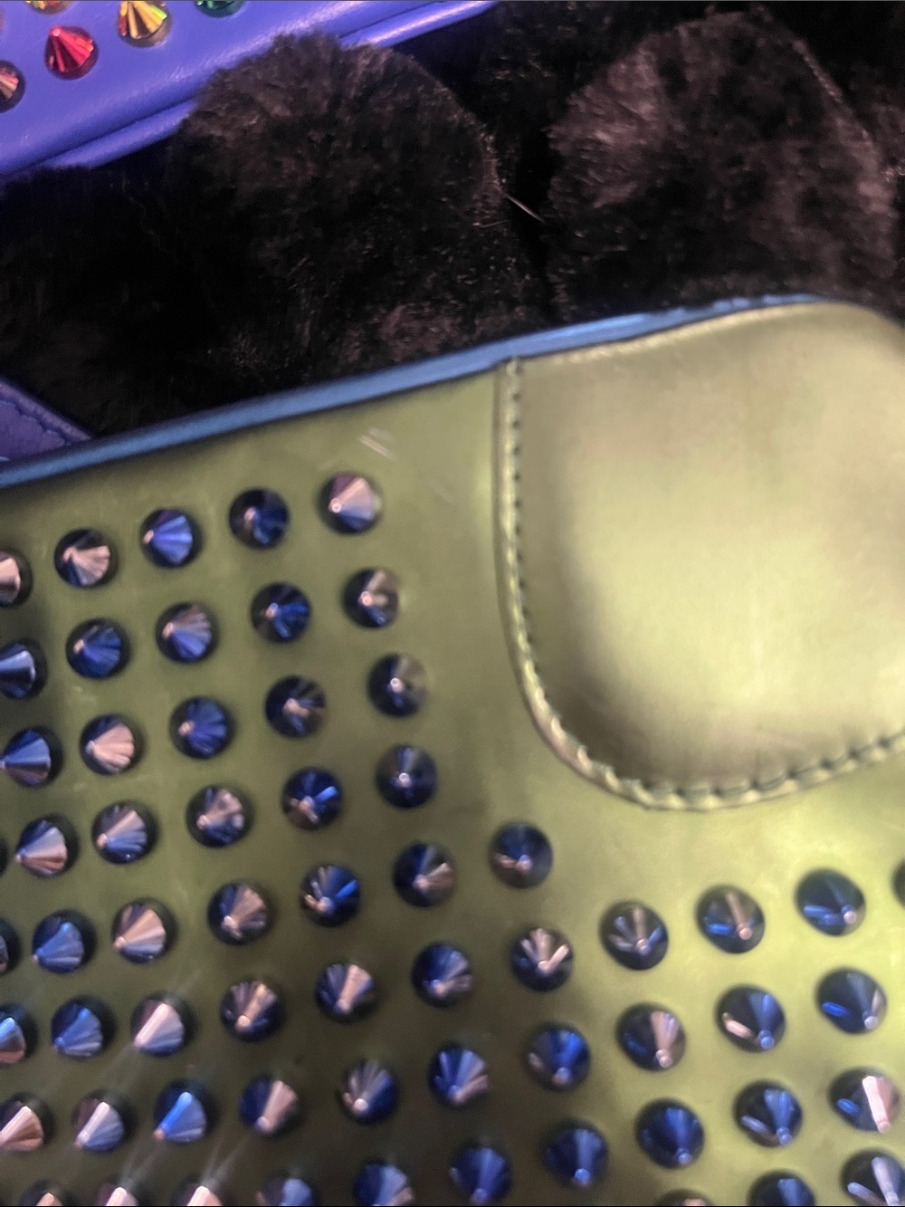 Pick your Louboutin Journey. - Picture 6 of 8